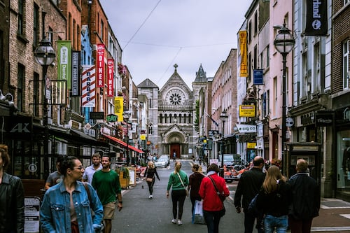 ¡Esta es tu oportunidad! Empresas en Irlanda están contratando a personas que hablen español