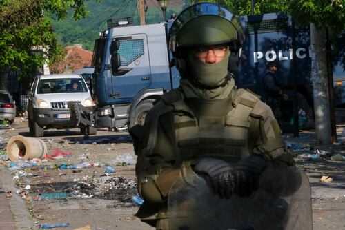 OTAN enviará 700 soldados más a Kosovo para sofocar protestas
