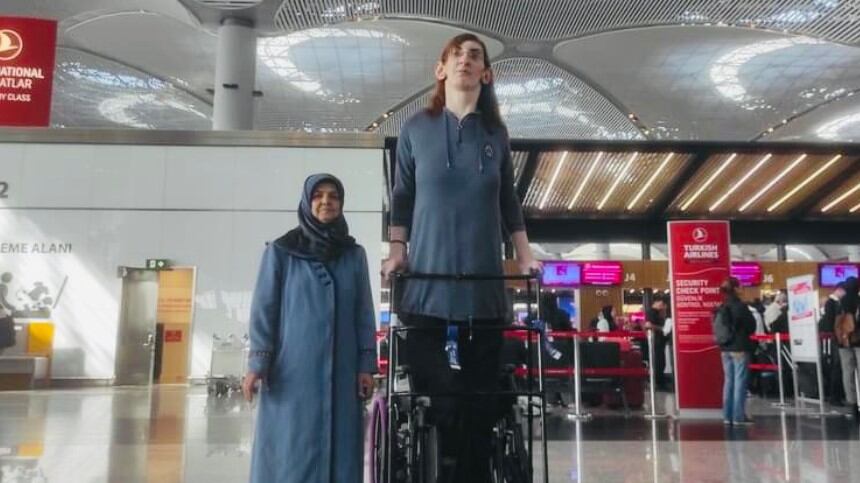 mujer mas alta del mundo