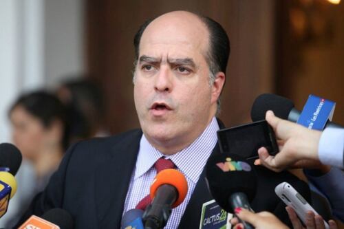 Por ‘traición a la patria’ Fiscalía de Venezuela ordena captura de funcionario cercano a Juan Guaidó