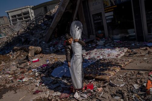 Turquía eleva a más de 46 mil muertos a causa de los terremotos