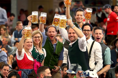 El festival Oktoberfest regresa sin restricciones pero con aumentos en precios