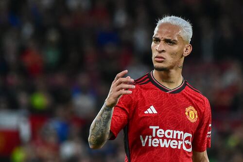 Manchester United separa a Antony tras investigación por violencia