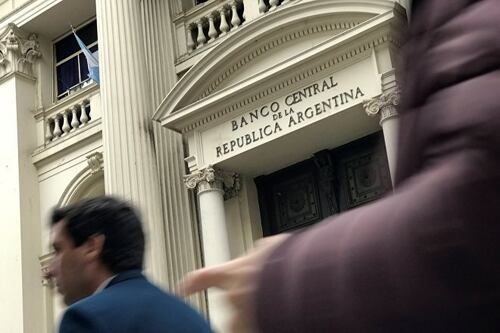 Javier Milei confirma sus planes de cerrar el banco central de Argentina