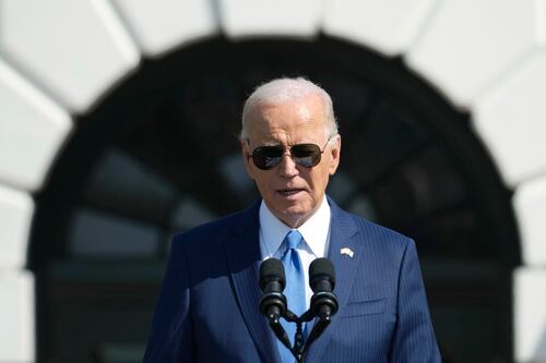 Biden se reúne con su equipo de seguridad nacional; EEUU promete "apoyar" a Israel contra Irán