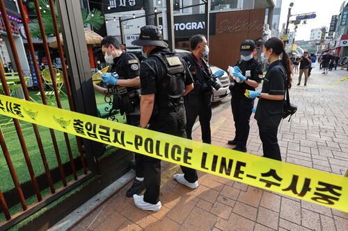 Hombre ataca con cuchillo a transeúntes en Seúl; deja 1 muerto y 3 heridos